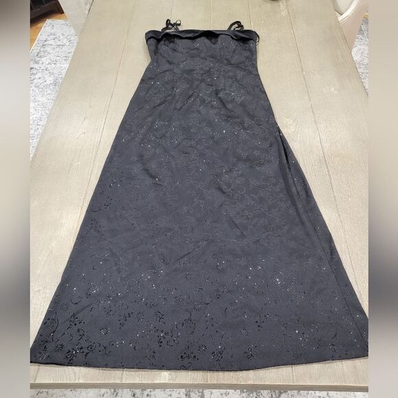 Rampage and Silver Shimmer Velour Bust Trim Maxi Formal Empire Dress Size 11 - Picture 3 of 12